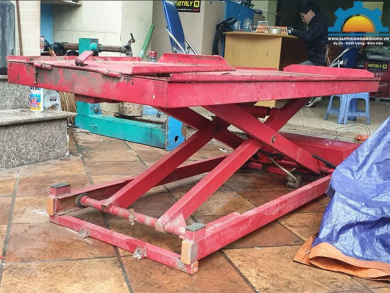 Ưu điểm - hạn chế khi mua bàn nâng xe máy cũ hay không?