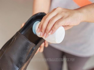 TOP 9+ CÁCH KHỬ MÙI HÔI GIÀY THỂ THAO HIỆU QUẢ NHẤT