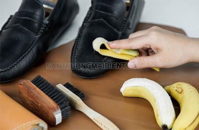 Cách vệ sinh giày bằng vỏ chuối đơn giản mà ít người biết đến