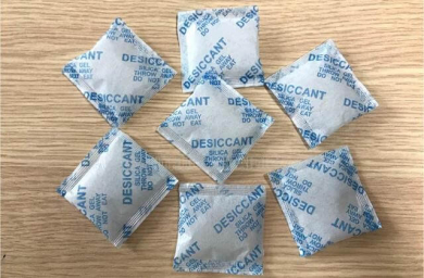 Gói hút ẩm có tác dụng gì? Lỡ ăn gói hút ẩm thì bị sao?