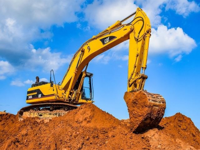 Giải đáp vì sao cần bơm mỡ máy xúc? Hướng dẫn bơm mỡ máy xúc