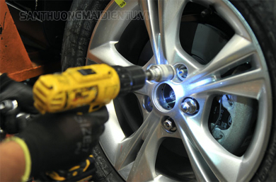 Súng bắn ốc xe tải nào chất lượng tốt nhất hiện nay
