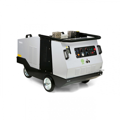 Máy rửa xe nước nóng IPC TWOCK-H D2030PI T