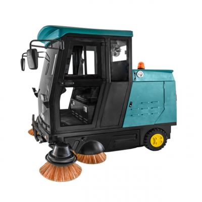 Xe quét rác ngồi lái Kumisai KMS 78