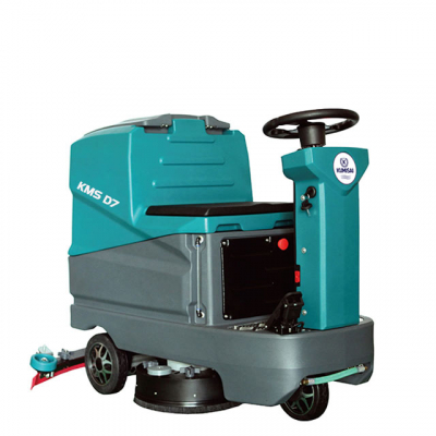 Máy chà sàn ngồi lái Kumisai KMS D7