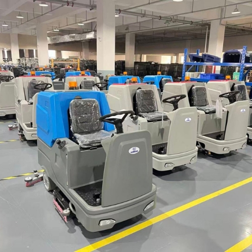 Máy chà sàn ngồi lái Kumisai KMS 160B