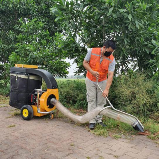 Máy hút rác lá cây đô thị Kumisai KMS-2K
