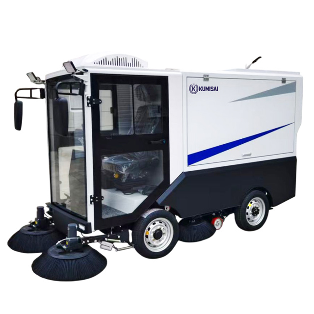 Xe quét rác ngồi lái Kumisai KMS - 155L