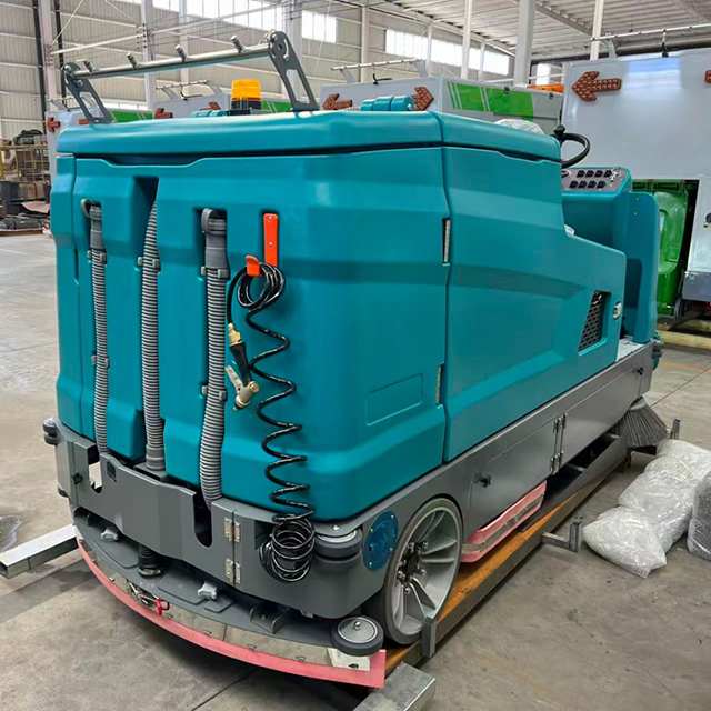 Xe quét rác chà sàn Kumisai KMS 1450XS