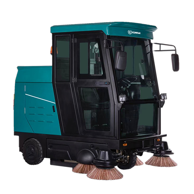 Xe quét rác ngồi lái Kumisai KMS 180