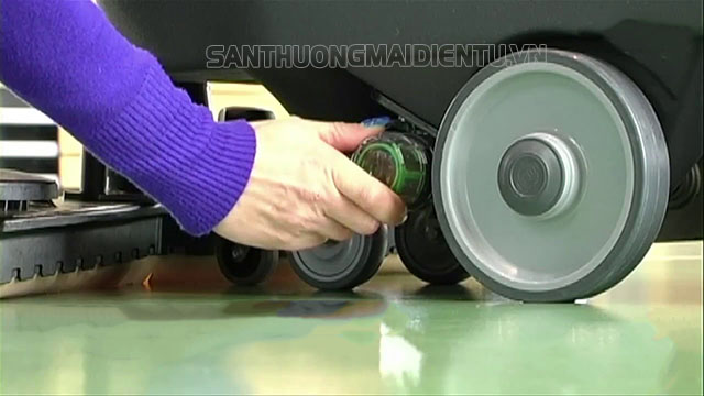 sử dụng máy chà sàn eureka