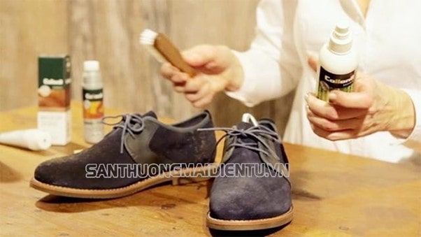 Bạn đã biết cách bảo quản giày da lộn tại nhà chưa?
