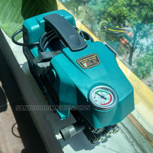 Máy phun rửa xe Romano RO-1800