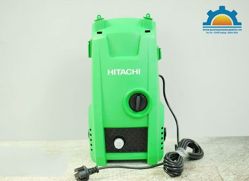 máy rửa xe Hitachi AW100