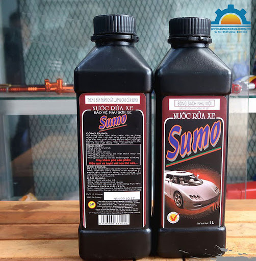 Hóa chất rửa xe, bảo vệ màu sơn xe Sumo