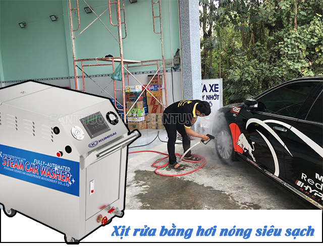 Xử lý bụi bẩn bám trên bánh xe với hơi nóng từ nước