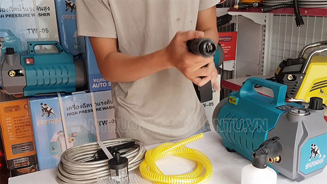 Máy rửa xe Sumo 2300W