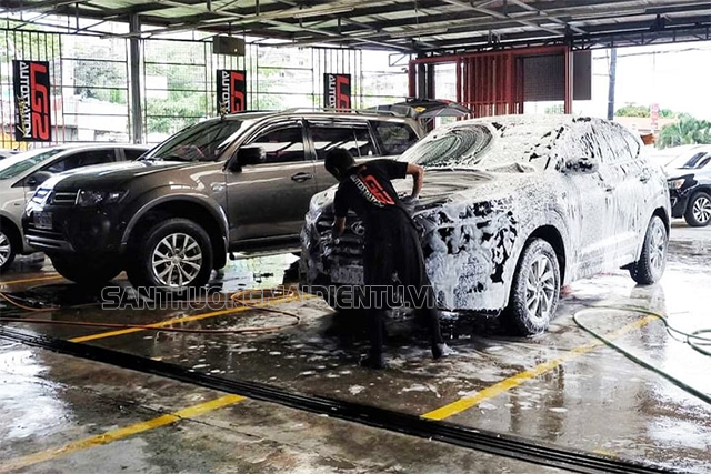 Rửa xe ở Nam Định